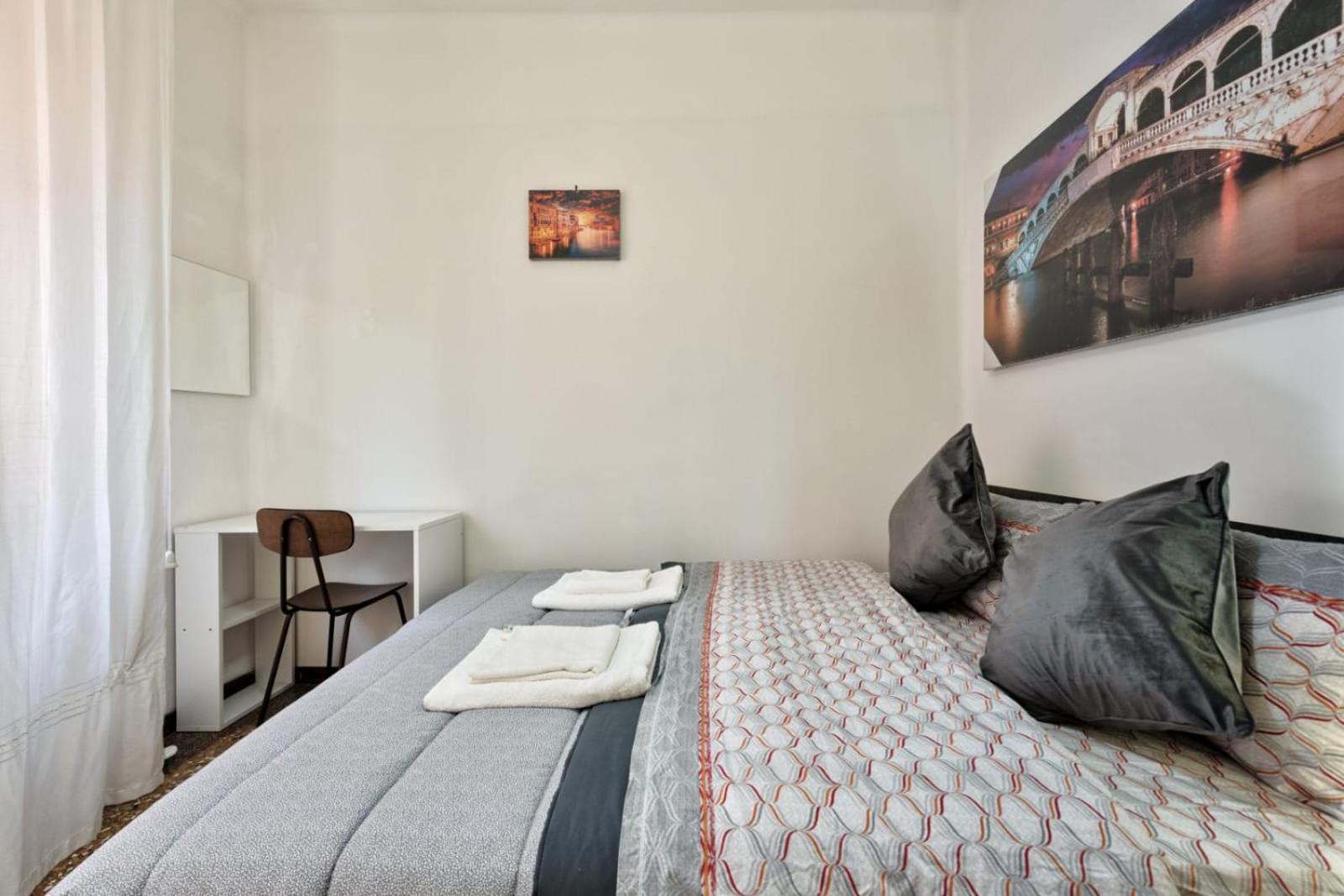 Living 3 Bedrooms Apartment